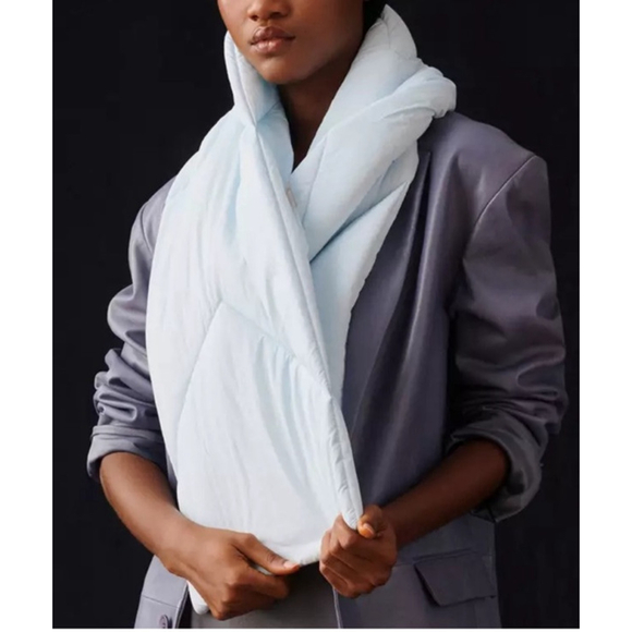 NWT ANTHROPOLOGIE Maeve Quilted Puffer Scarf, Powder Light Blue, 11.5 x 52” EUC - Picture 2 of 11